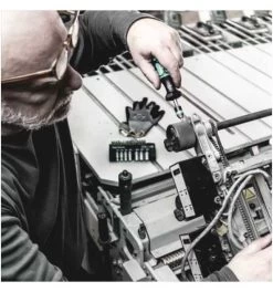 Fachgeschäft für Handwerkzeuge -Fachgeschäft für Handwerkzeuge bitaufnahme 808190 czm